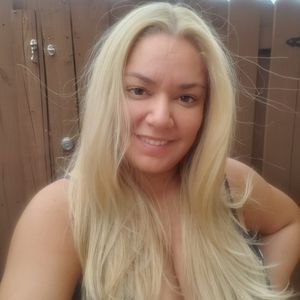 Meet your Posher, Ana